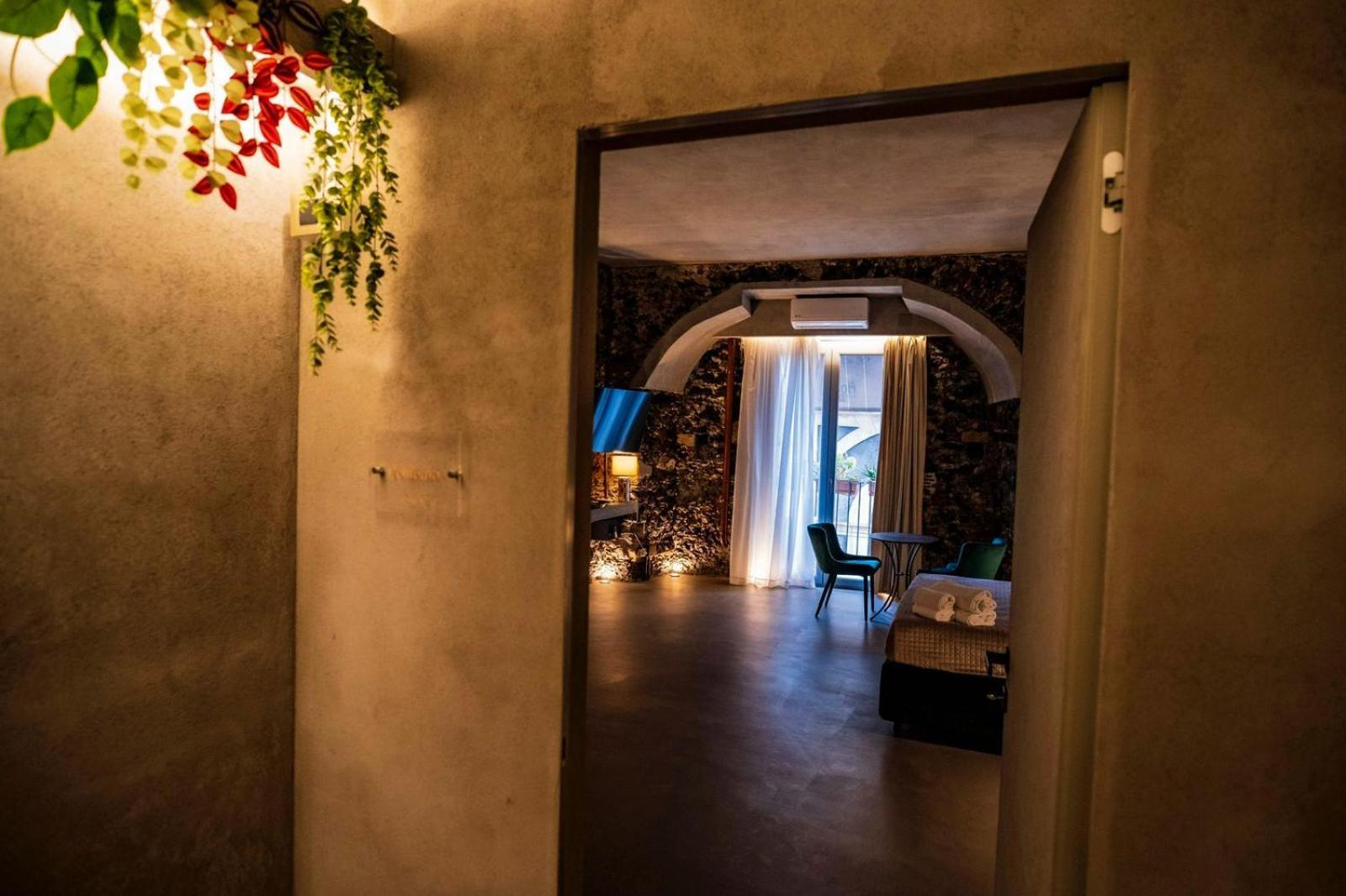 Charme Catania Central Suites Екстер'єр фото