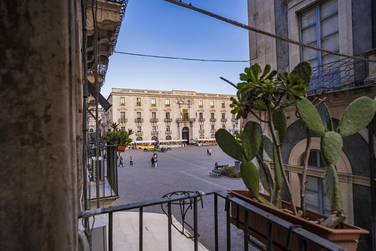 Charme Catania Central Suites Екстер'єр фото