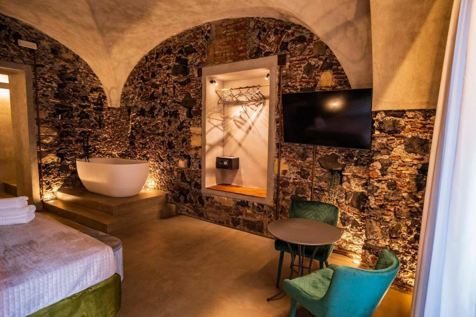 Charme Catania Central Suites Екстер'єр фото