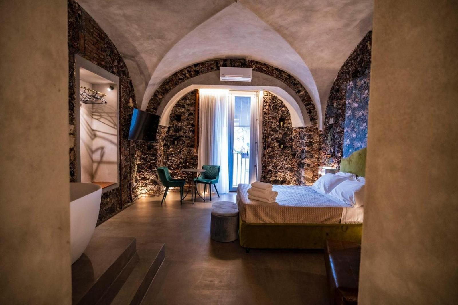 Charme Catania Central Suites Екстер'єр фото